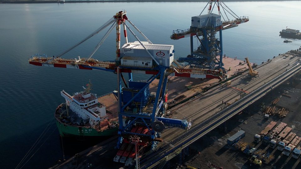 Isdemir Dock Construction and Crane Supply